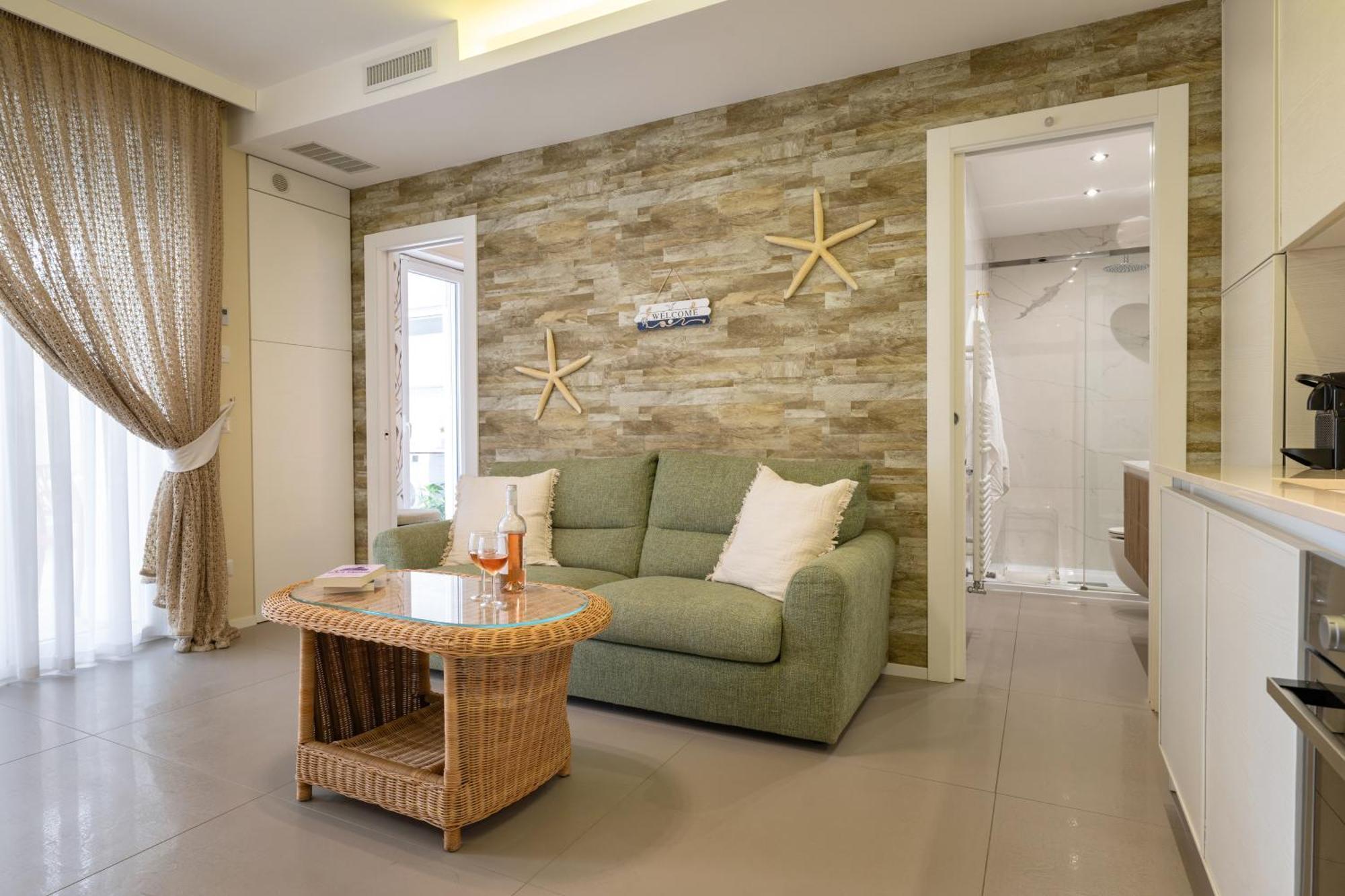 Cozy Marine Apt With Jacuzzi - 250Mt From Sea Polignano a Mare Exterior photo
