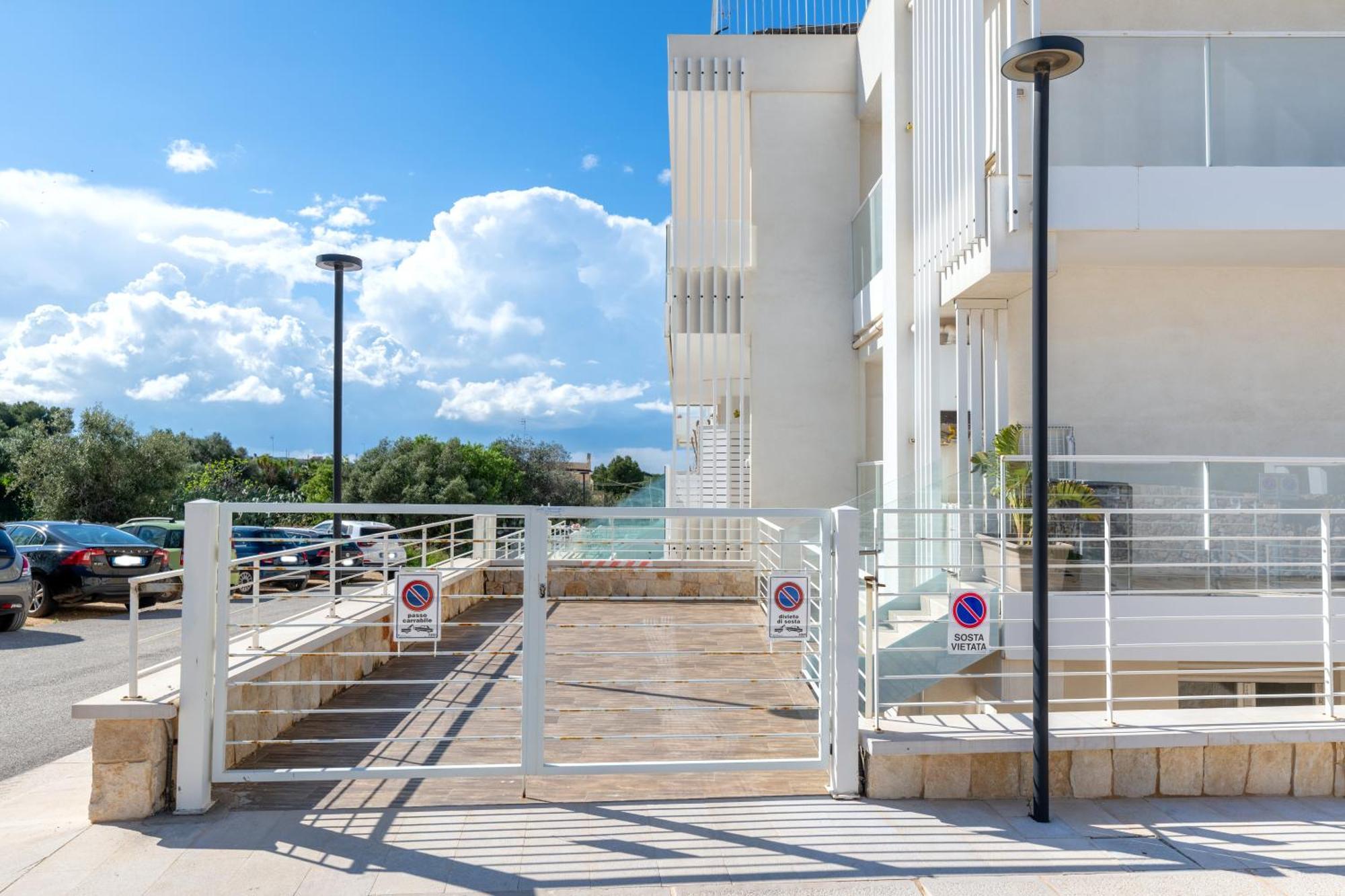 Cozy Marine Apt With Jacuzzi - 250Mt From Sea Polignano a Mare Exterior photo